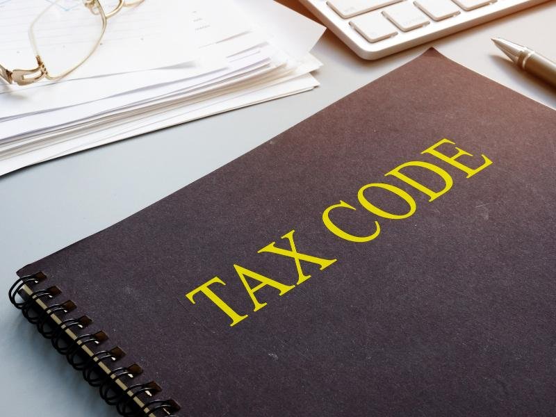 https://realbusinessda.s3.eu-west-2.amazonaws.com/wp-content/uploads/2022/10/29120126/list-of-tax-codes-and-what-they-mean.jpg